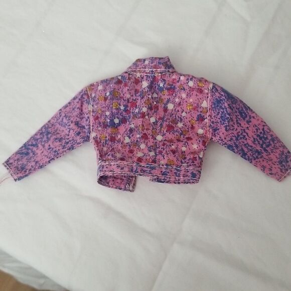 Vintage 1989 Barbie The Beat Purple Pink Denim Jacket in great condition - Picture 5 of 8